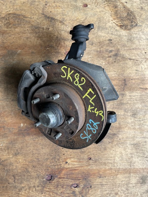 Ступица Nissan Vanette SK82 F8 передняя левая (б/у)