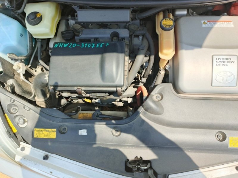 Двигатель Toyota Prius NHW20 1NZFXE (б/у)