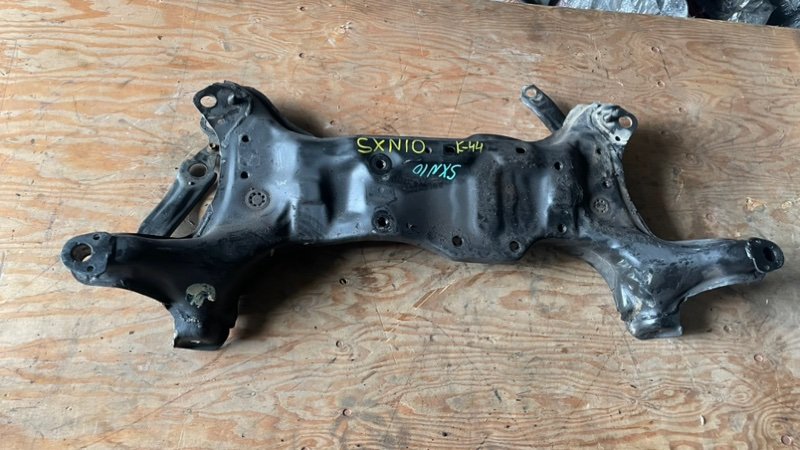 Балка под двс Toyota Gaia SXN10 3S (б/у)