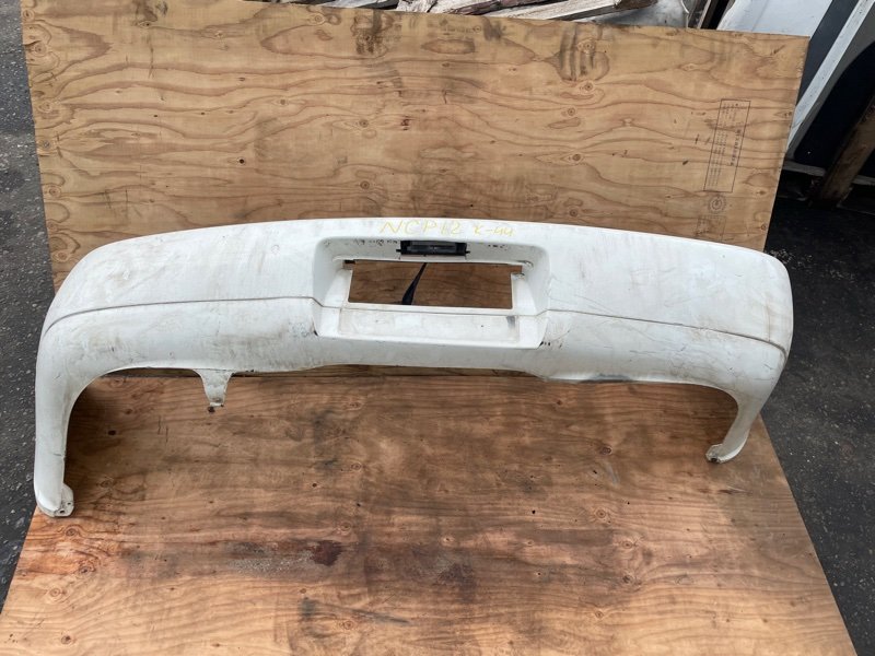 Бампер Toyota Platz NCP12 1NZFE задний (б/у)