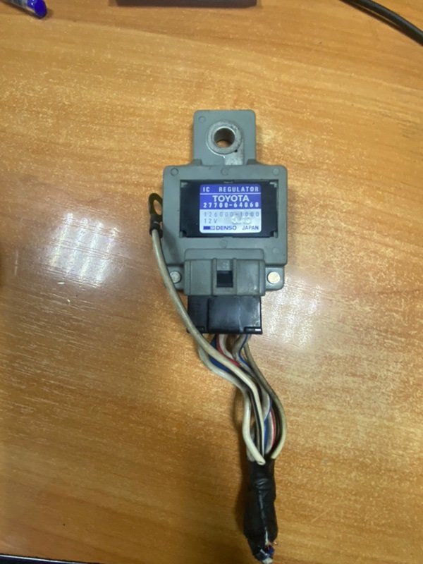Реле генератора Toyota Town Ace CR30 2CT (б/у)