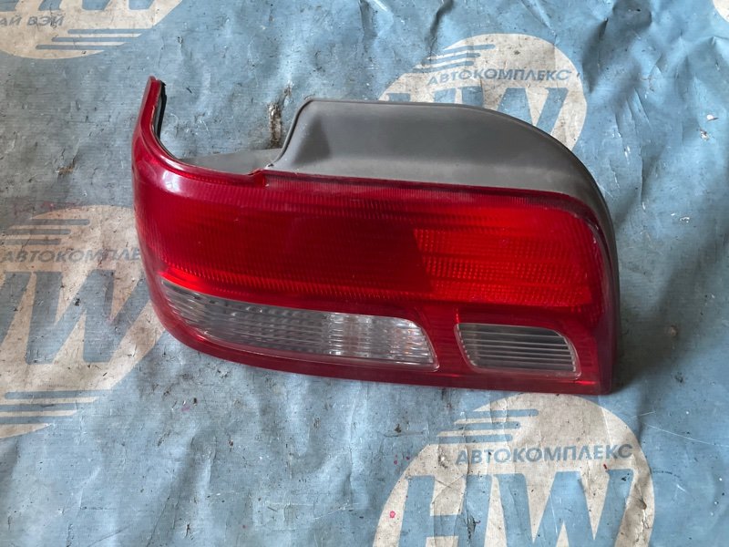 Стоп Toyota Carina ST215 3SFE левый (б/у)
