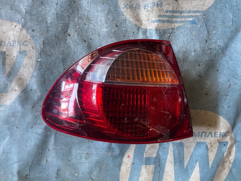 Стоп Toyota Caldina ST215 3SFE левый (б/у)