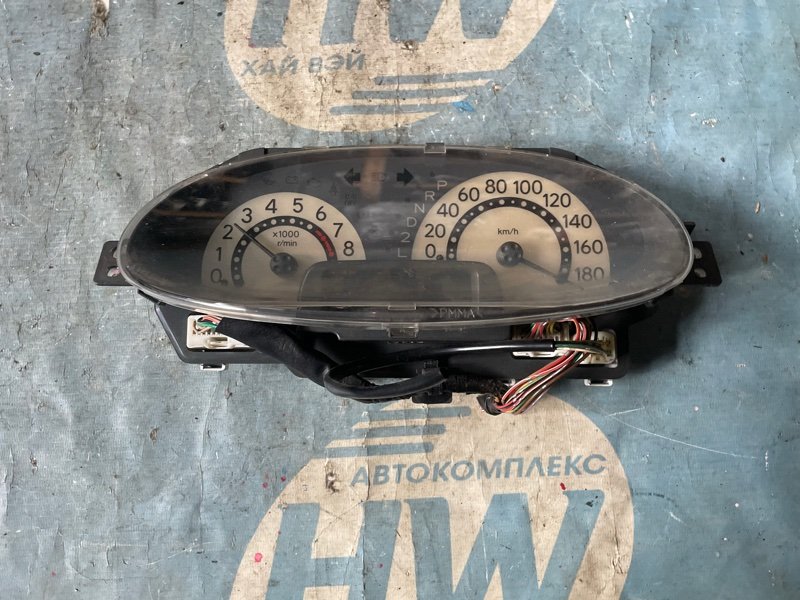 Панель приборов Toyota Funcargo NCP25 1NZFE (б/у)