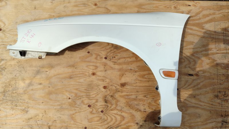 Крыло Toyota Caldina ST210 3SFE переднее левое (б/у)