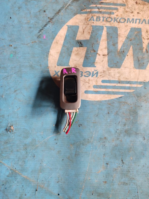 Блок упр. стеклоподъемниками Suzuki Chevrolet Cruze HR51S M13A задний правый (б/у)