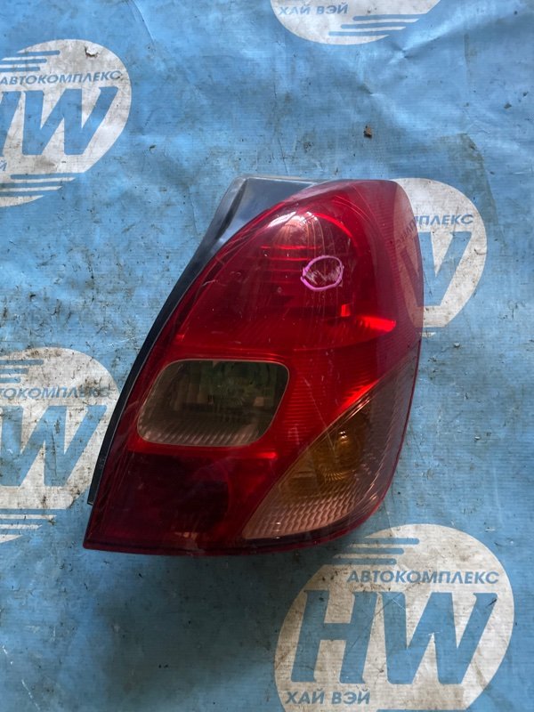 Стоп Toyota Corolla Spacio NZE121 1NZ правый (б/у)