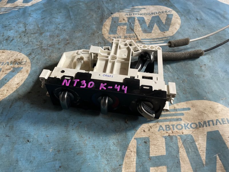 Климат-контроль Nissan X-Trail NT30 QR20 (б/у)