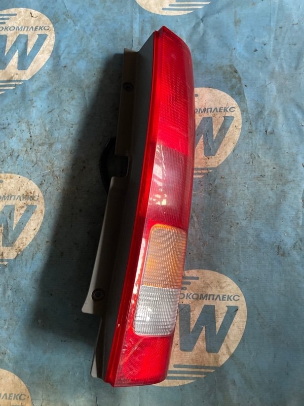 Стоп Honda Capa GA6 D15B правый (б/у)