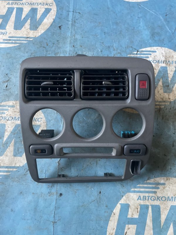 Консоль магнитофона Honda Capa GA6 D15B (б/у)