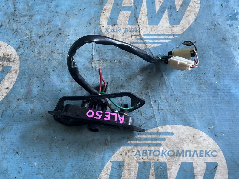 Доводчик двери Nissan Elgrand ALE50 VG33E (б/у)