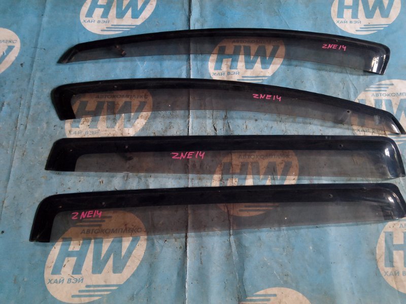 Ветровик Toyota Wish ZNE14 1ZZFE (б/у)