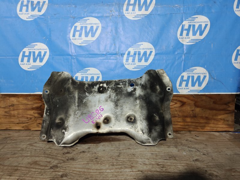 Защита двигателя Isuzu Bighorn UBS26 6VE1 (б/у) Защита двигателя Isuzu Bighorn UBS26 6VE1 (б/у)