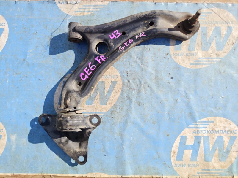 Рычаг Honda Fit GE6 L13A передний правый (б/у)