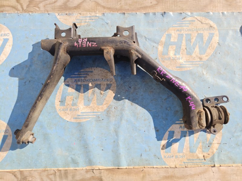 Рычаг Toyota Wish ZNE14 1ZZFE задний правый (б/у)