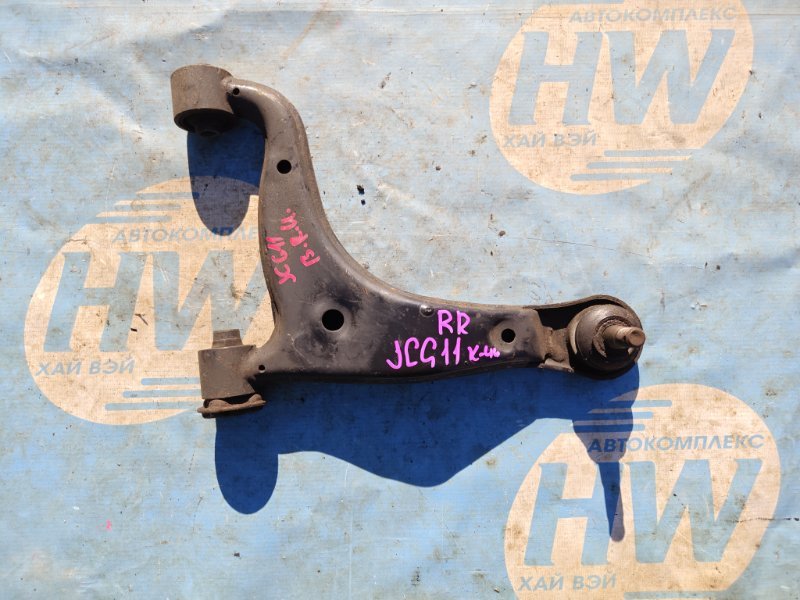 Рычаг Toyota Progres JCG11 2JZFSE задний правый (б/у)