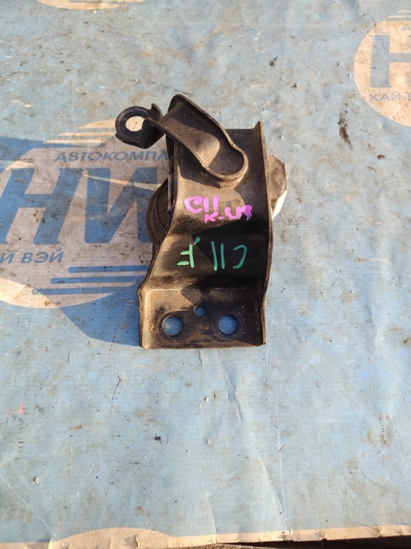 Подушка двс Nissan Tiida C11 HR15 передняя правая (б/у)