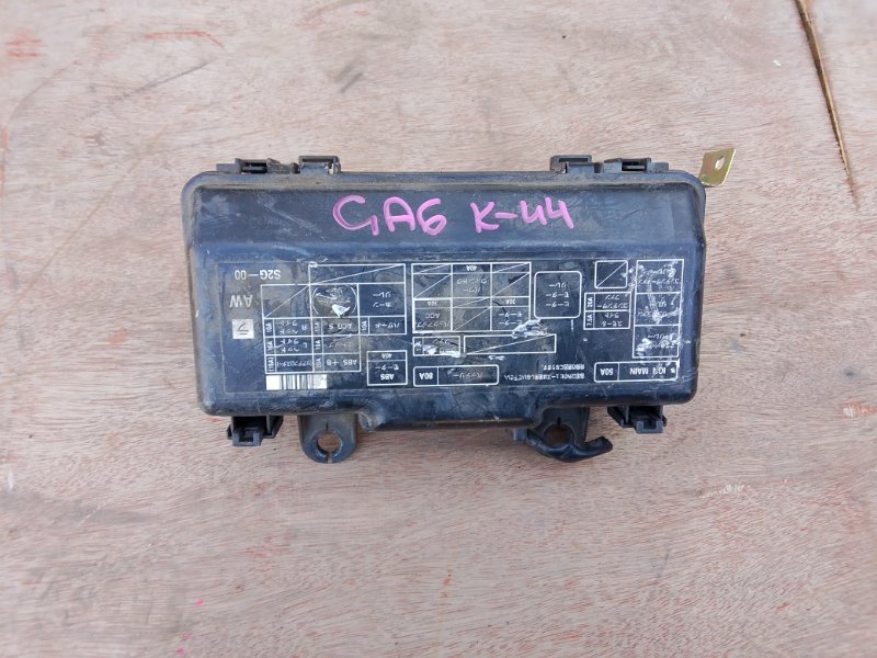 Блок предохранителей Honda Capa GA6 D15B (б/у)