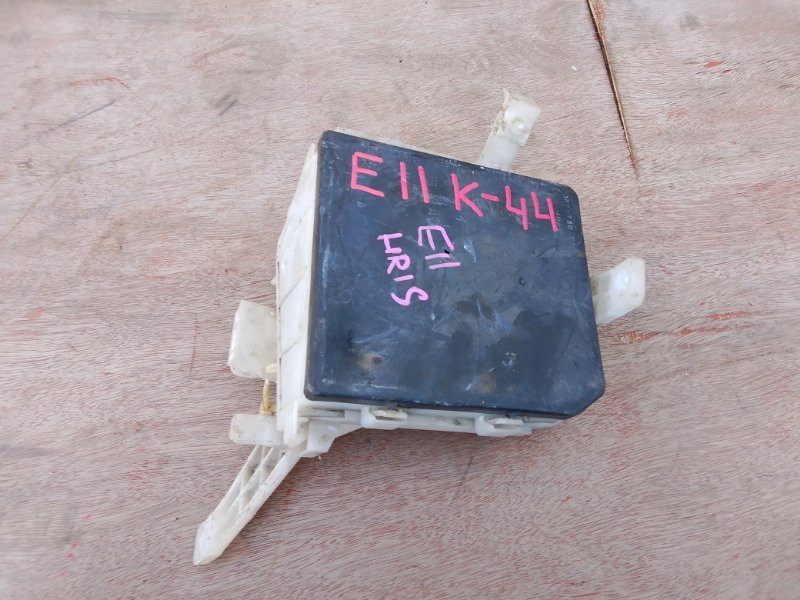 Блок предохранителей Nissan Note E11 HR15 (б/у) Блок предохранителей Nissan Note E11 HR15 (б/у)