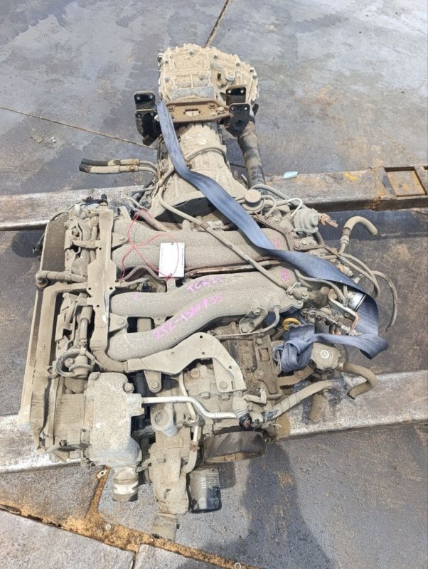 Двигатель Toyota Estima TCR21 2TZFZE (б/у) Двигатель Toyota Estima TCR21 2TZFZE (б/у)