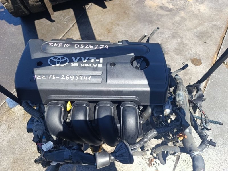 Двигатель Toyota Wish ZNE10 1ZZ (б/у) Двигатель Toyota Wish ZNE10 1ZZ (б/у)