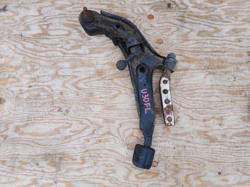 Рычаг Nissan Presage U30 KA24 передний левый (б/у)