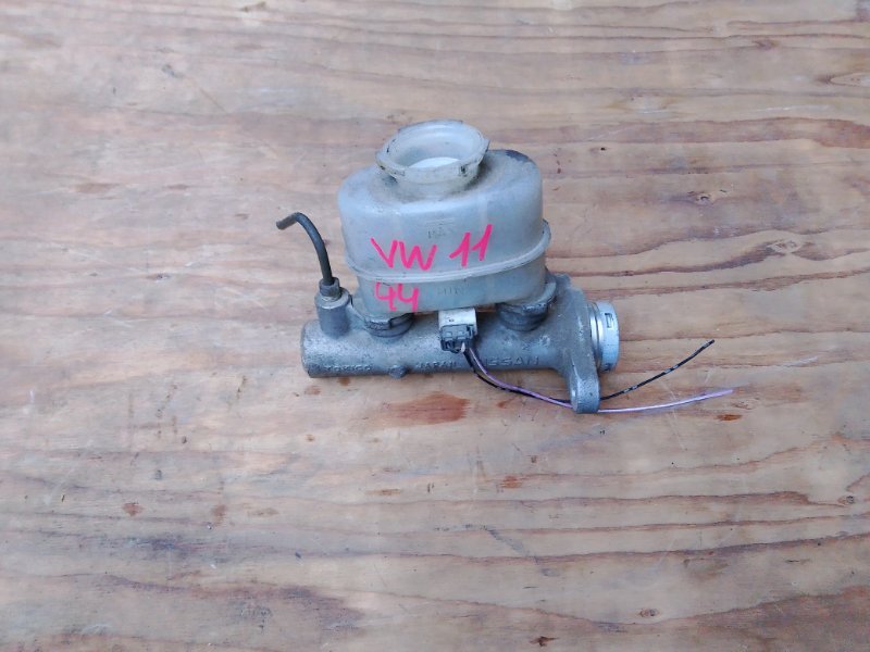 Главный тормозной цилиндр Nissan Expert VW11 QG18 (б/у)