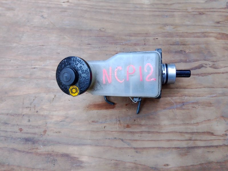 Главный тормозной цилиндр Toyota Platz NCP12 1NZFE (б/у)