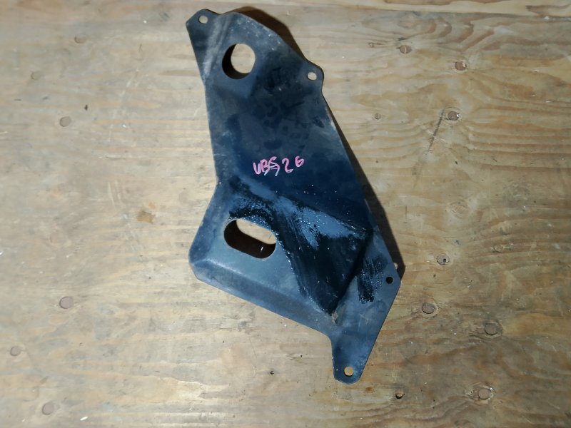 Защита двигателя Isuzu Bighorn UBS26 6VE1 (б/у) Защита двигателя Isuzu Bighorn UBS26 6VE1 (б/у)