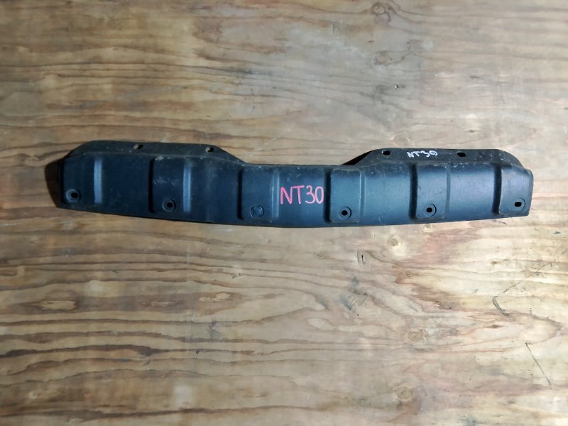 Защита бампера Nissan X-Trail NT30 QR20 передняя (б/у) Защита бампера Nissan X-Trail NT30 QR20 передняя (б/у)