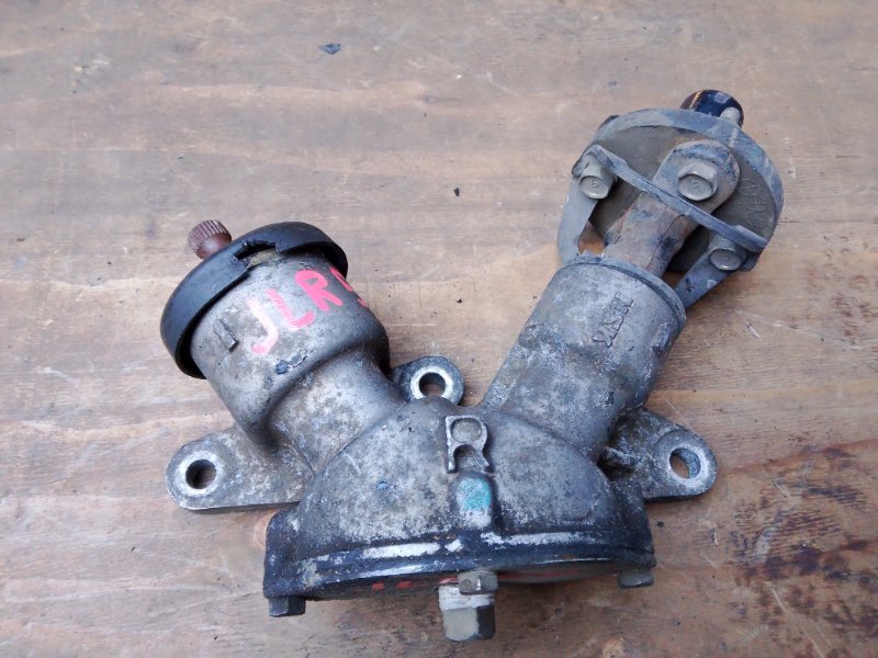 Рулевой редуктор Nissan Terrano Regulus JLR50 VG33E (б/у) Рулевой редуктор Nissan Terrano Regulus JLR50 VG33E (б/у)