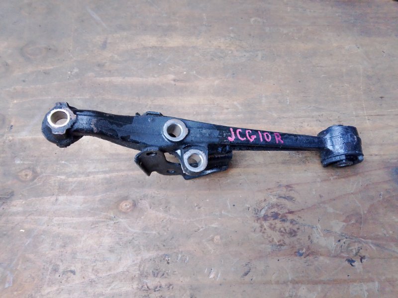 Рычаг Toyota Brevis JCG10 1JZFSE передний правый (б/у)
