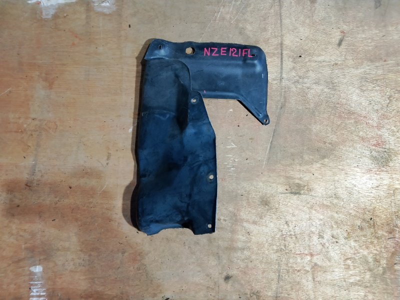 Защита двигателя Toyota Corolla Spacio NZE121 1NZ передняя левая (б/у)