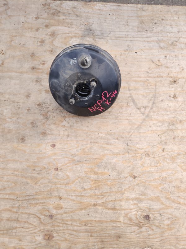 Вакумник тормозной Toyota Platz NCP12 1NZ (б/у) Вакумник тормозной Toyota Platz NCP12 1NZ (б/у)