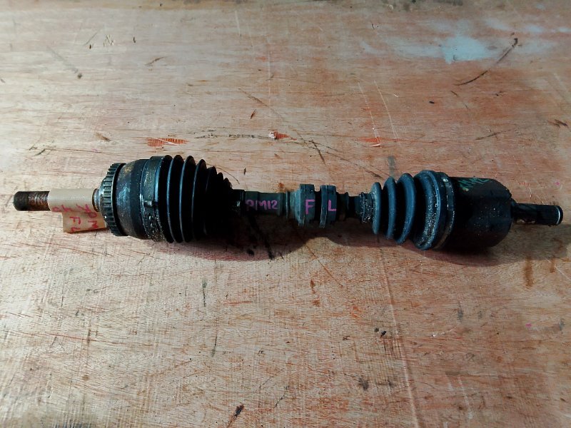 Привод Nissan Liberty RM12 QR20 передний левый (б/у)