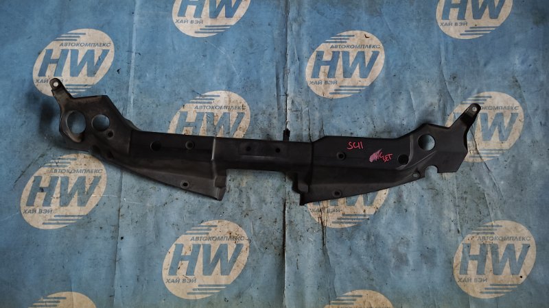 Защита замка капота Nissan Tiida Latio SC11 HR15 (б/у)