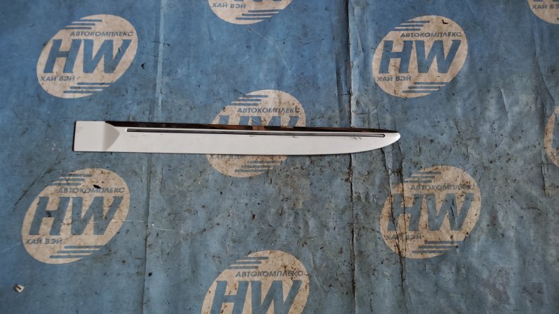 Молдинг на дверь Nissan Cefiro A33 VQ20 задний левый (б/у)