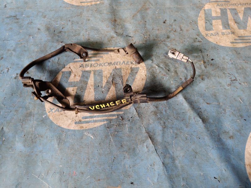 Датчик ABS Toyota Grand Hiace VCH16 5VZ передний правый (б/у) Датчик ABS Toyota Grand Hiace VCH16 5VZ передний правый (б/у)