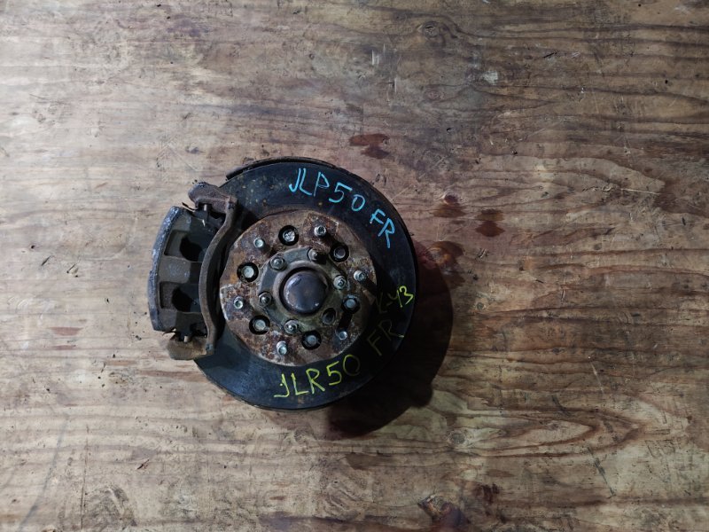 Ступица Nissan Terrano Regulus JLR50 VG33E передняя правая (б/у)