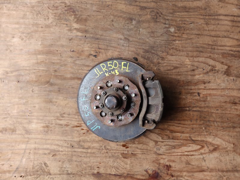 Ступица Nissan Terrano Regulus JLR50 VG33E передняя левая (б/у)