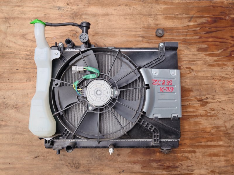 Радиатор Suzuki Swift ZC83S K12C (б/у)