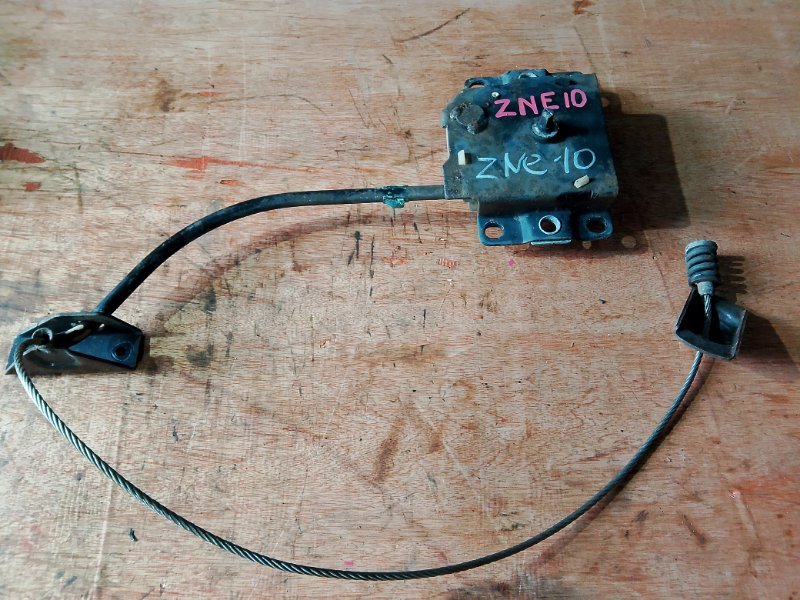 Крепление запаски Toyota Wish ZNE10 1ZZFE (б/у)