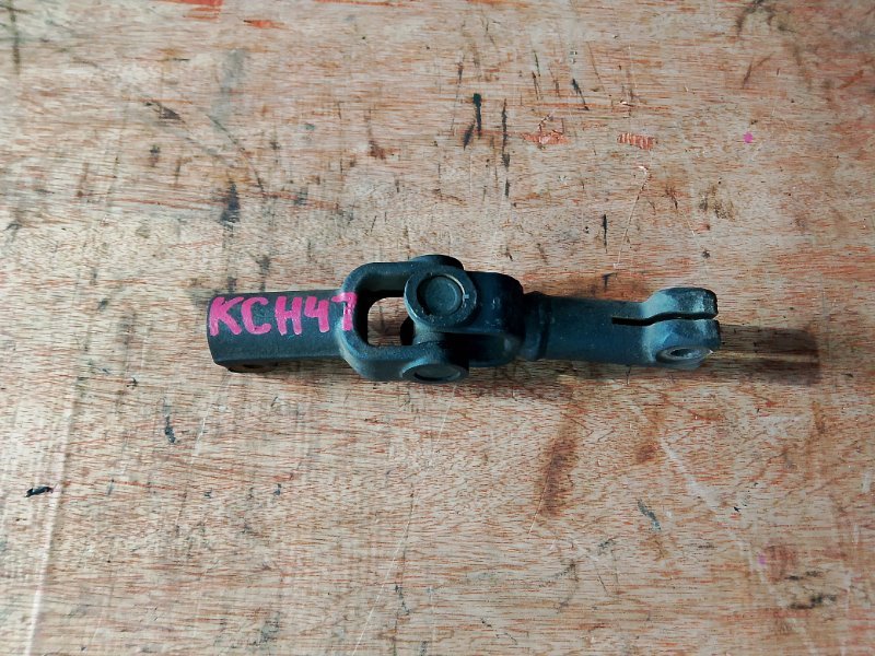 Рулевой карданчик Toyota Hiace Regius RCH47 3RZFE (б/у)