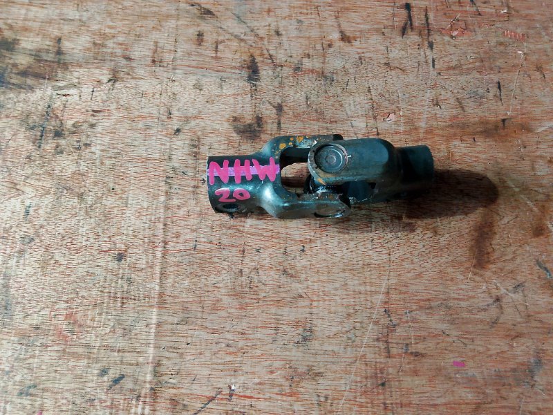 Рулевой карданчик Toyota Prius NHW20 1NZFXE (б/у)