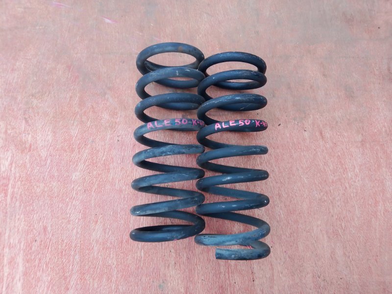 Пружина Nissan Elgrand ALE50 VG33E задняя (б/у)