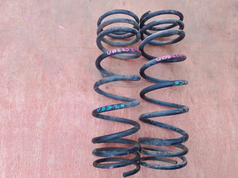 Пружина Isuzu Bighorn UBS25 6VD1 задняя (б/у)