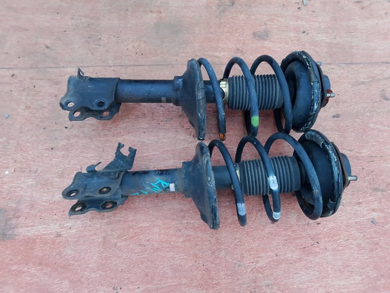 Стойка Nissan Liberty RM12 QR20 передняя (б/у)