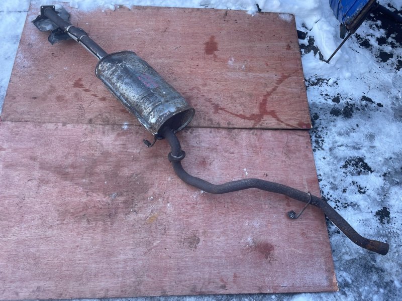 Глушитель Isuzu Bighorn UBS25 6VD1 (б/у)