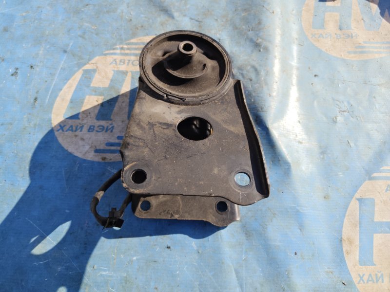 Подушка двс Nissan Cefiro A33 VQ20 передняя (б/у)