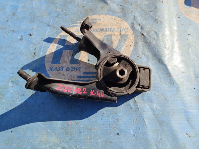 Подушка двс Toyota Corolla Spacio ZZE122 1ZZ задняя (б/у)